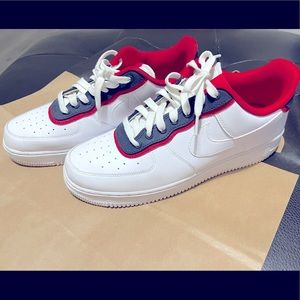 Men Nike Air Force 1 (Size 11)